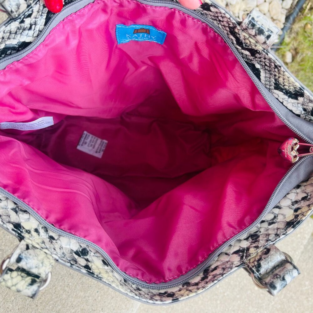 Python Print Oversize Weekend Bag! - Picture 7 of 11
